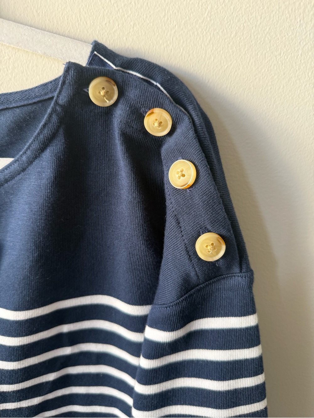Vineyard Vines Navy & White Striped Boatneck Top NWT - Picture 3 of 4